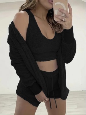 Kadın Uzun Kollu Ceket, Askılı Peluş Bluz Ve şort üçlü Takım