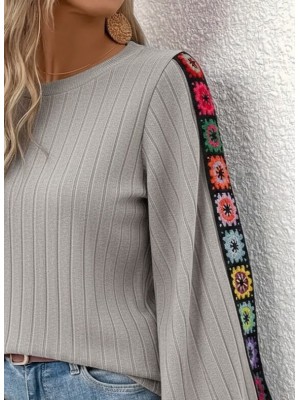 بلوزة نسائية بأكمام طويلة وياقة قارب وحزام داخلي ناعم