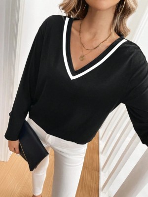 بلوزة نسائية من الفيسكوز بأكمام طويلة ورقبة على شكل حرف V وخيطين