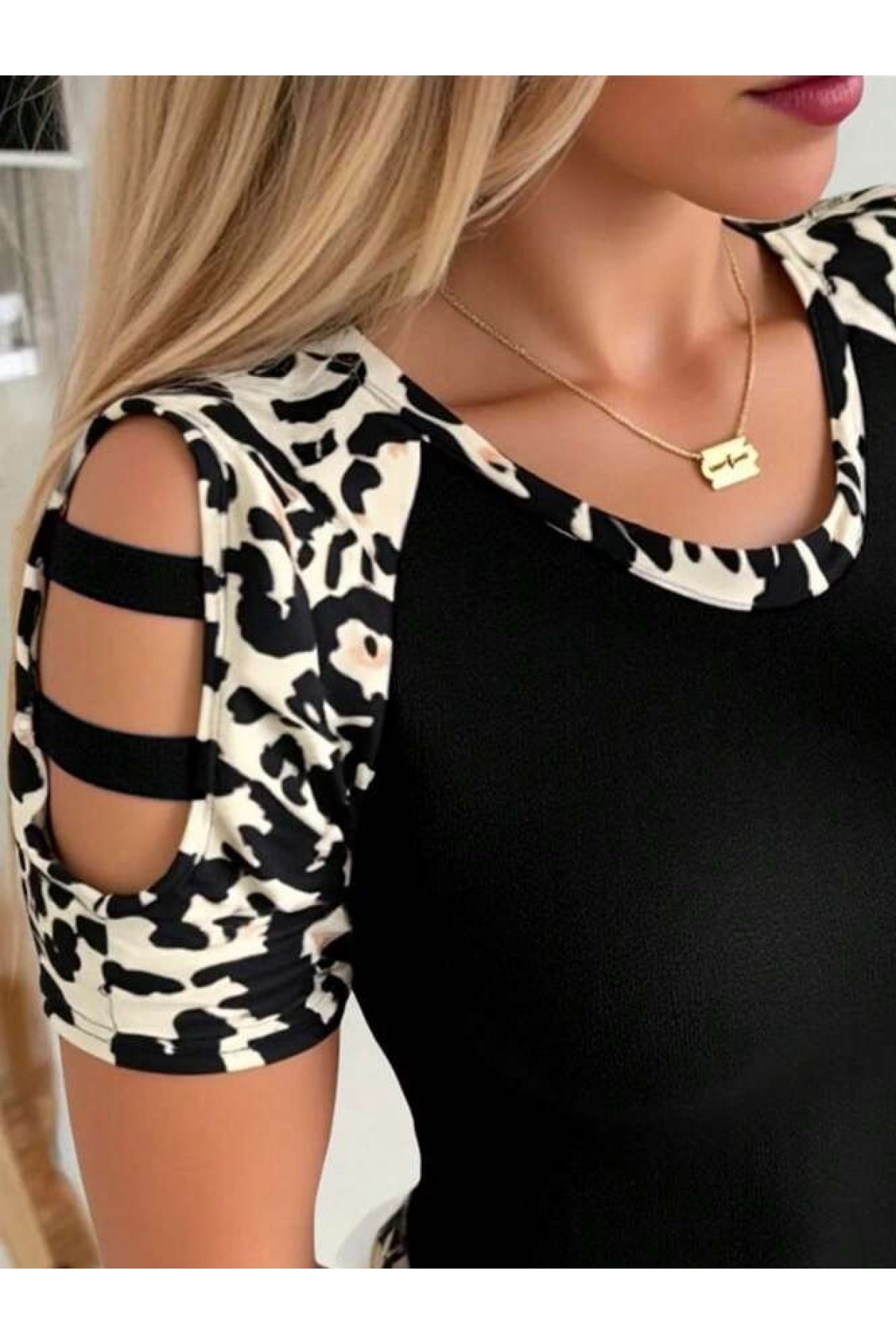 Women's Short-Sleeved Round Neck Leopard Print Viscose Blouse with Stripe Detail on Sleeves