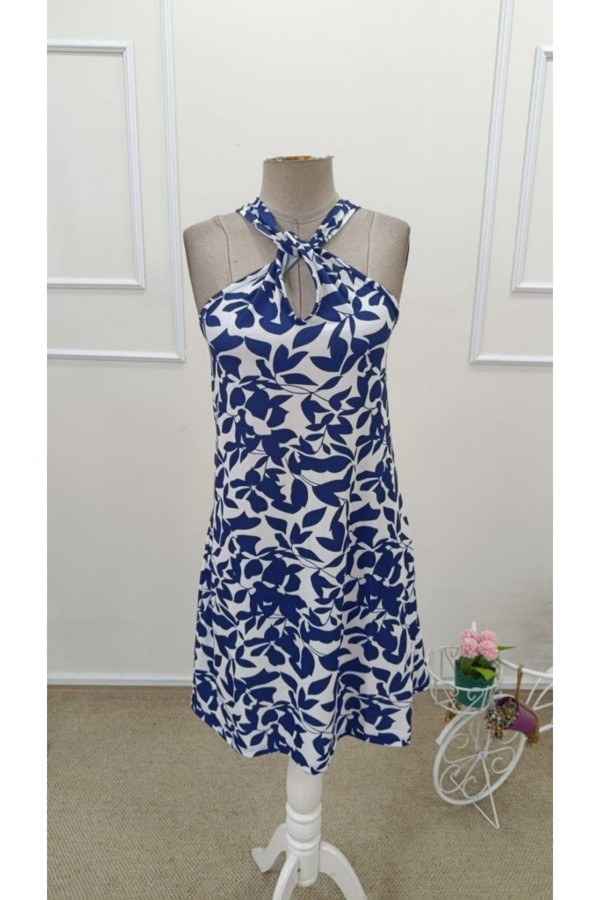 Women's Halter Neck Strapped Drop Detail Off-Shoulder Patterned Short Supreme Dress