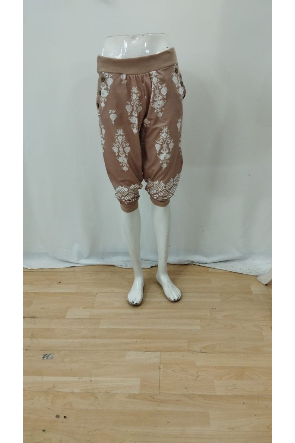 Women's Elastic Waist Ethnic Patterned Capri Supreme Pants
