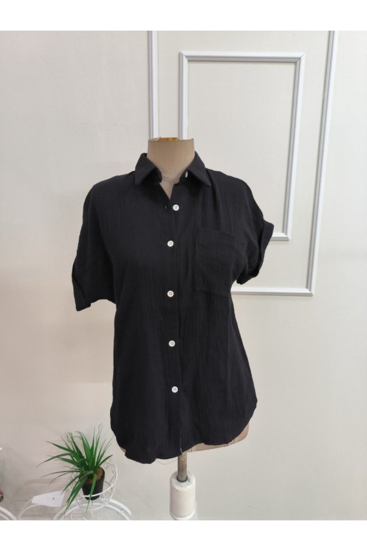 Women's Short-Sleeved Collared Button-Front Muslim Shirt