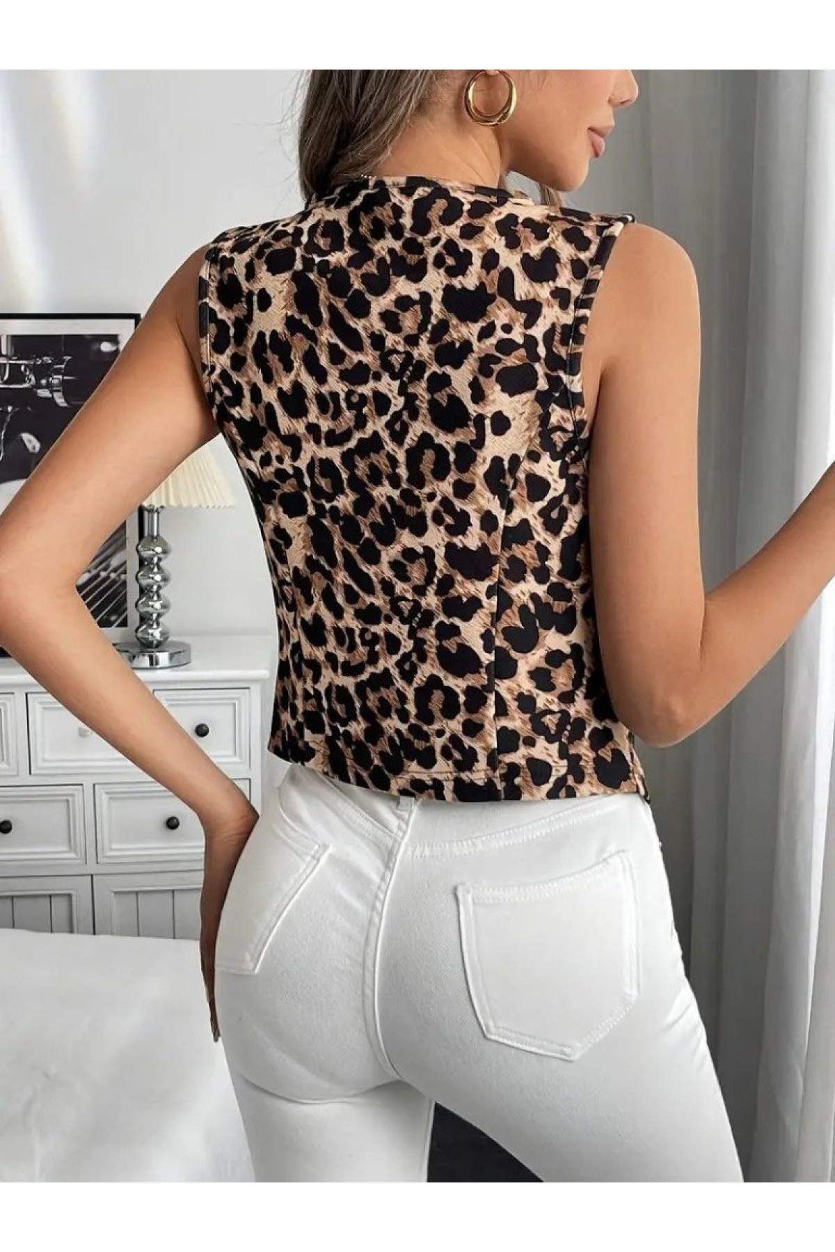Women's Strappy V-Neck Button-Front Leopard Print Satin Jacket