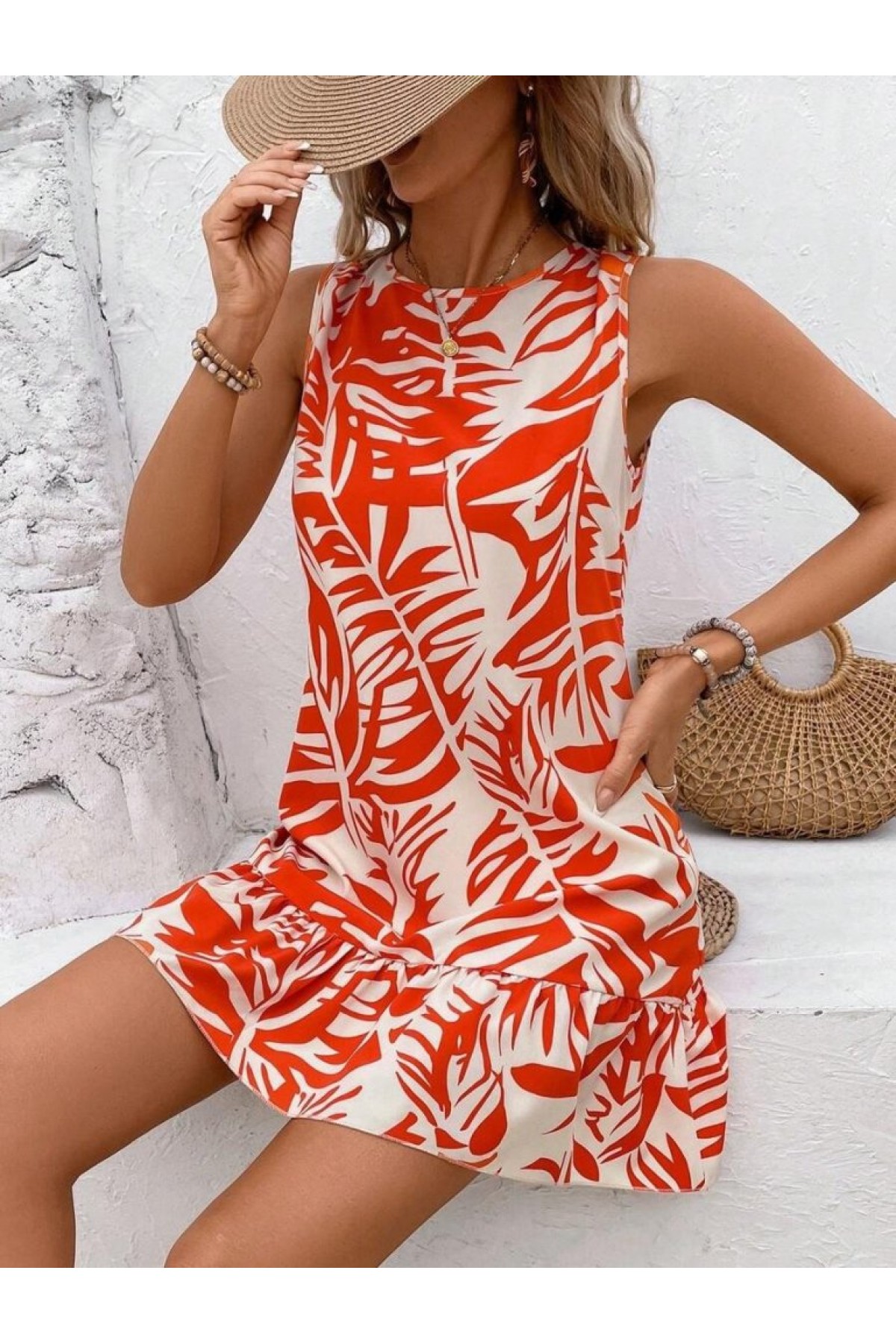 Women's Sleeveless Crew Neck Ruffled Patterned Sofia Dress
