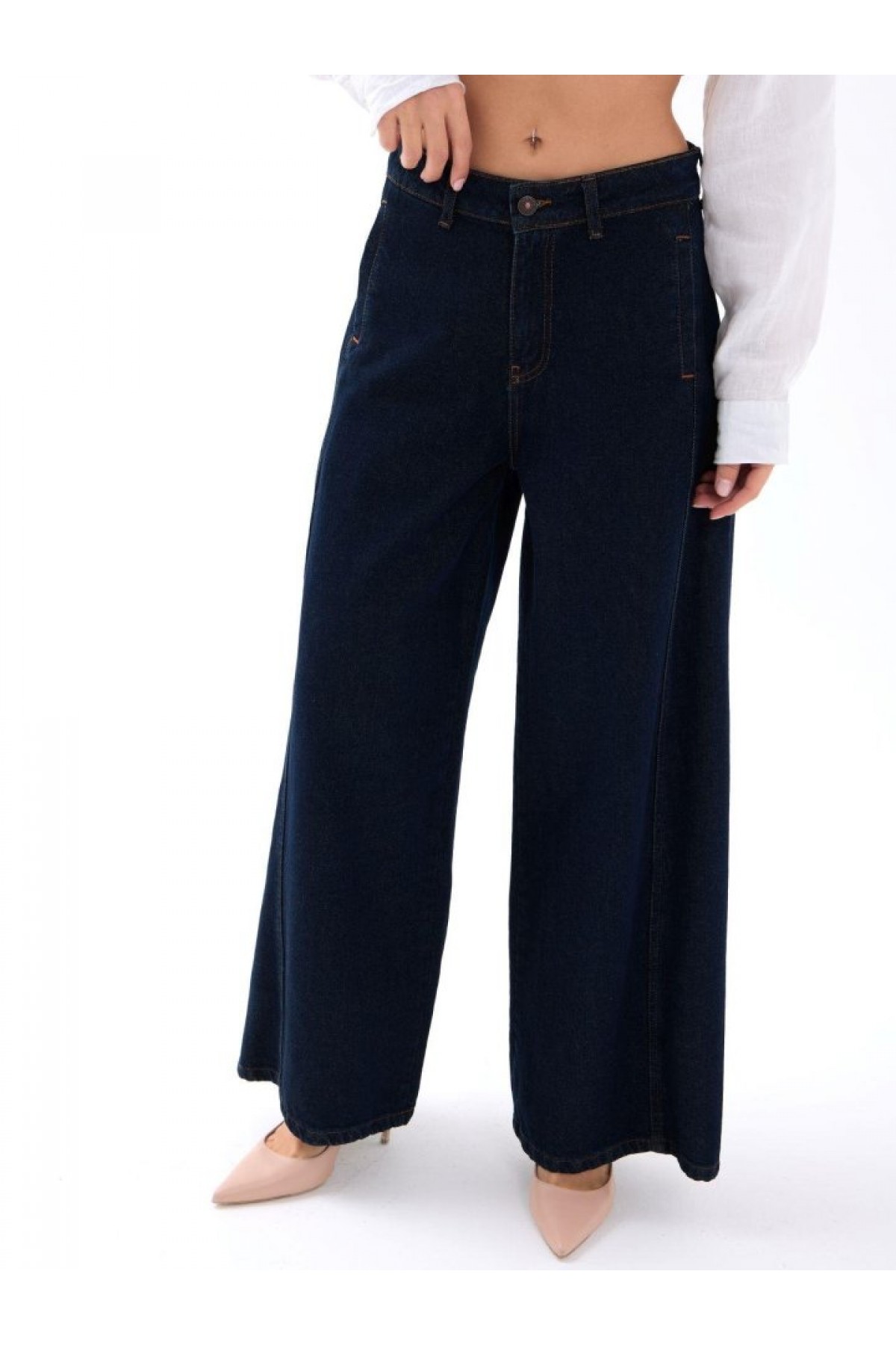 7437 JEANS