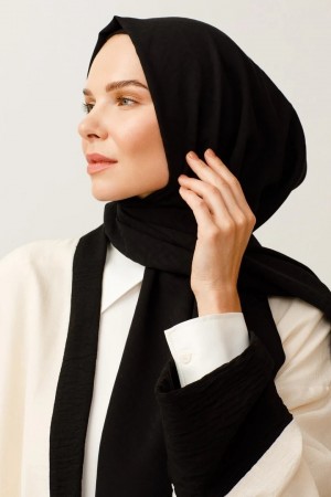 Z Pattern Silky Jacquard Scarf 