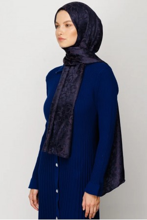 Longar Pattern Shiny Jacquard Scarf 