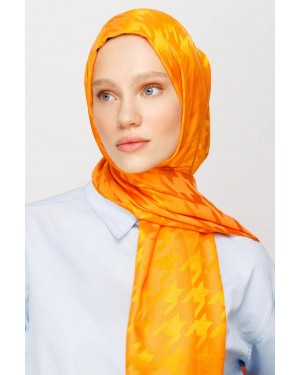 شال جاكار لامع بنقشة أسنان الكلب 