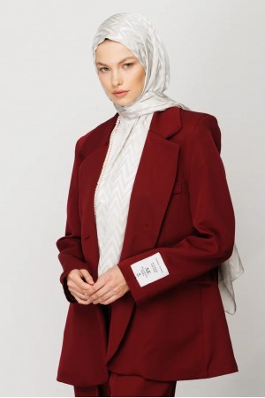 وشاح جاكار لامع بنمط متعرج 