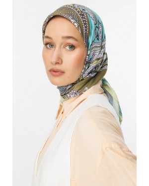 وشاح قطني بنقشة فيريل 