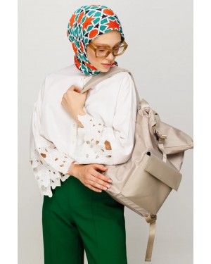 وشاح مطوي بنمط شيرا 