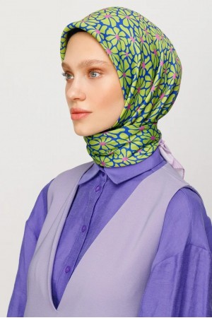 Clover Pattern Digital Soft Scarf 