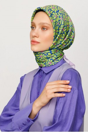 Clover Pattern Digital Soft Scarf 