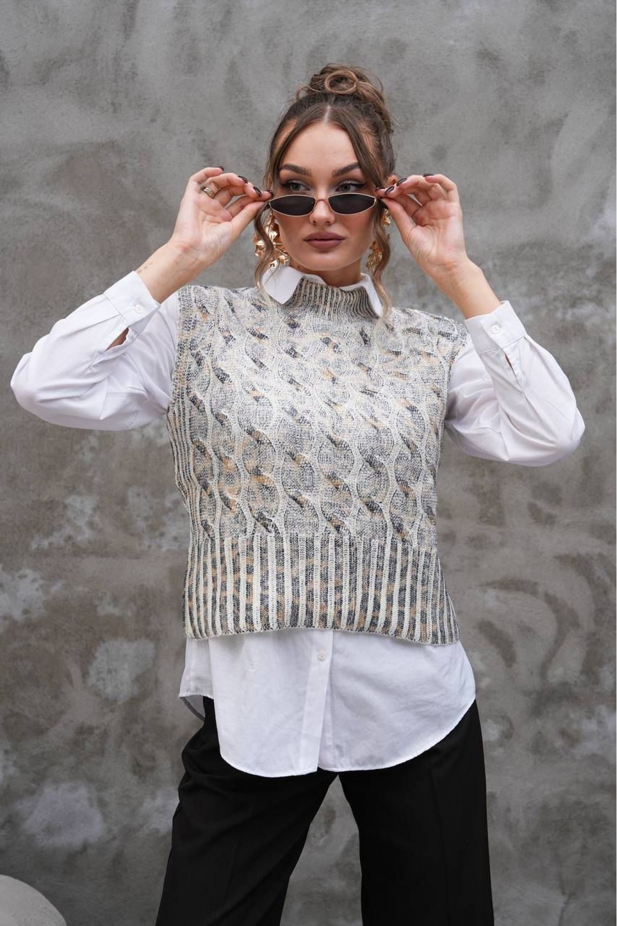 KNITWEAR SWEATER