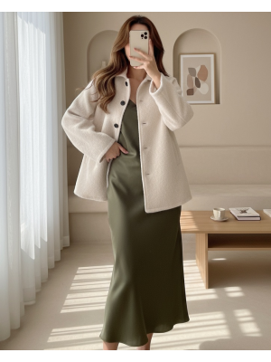 Çift Cepli Önü Düğmeli Astarlı Buklet Kaban -Ekru