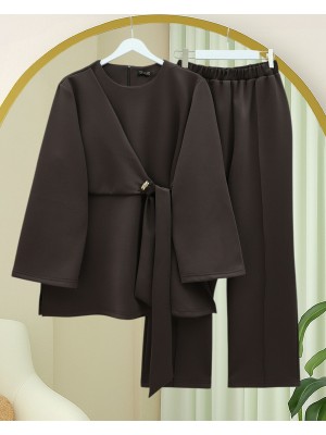 Önü Çapraz Bağlamalı Yırtmaçlı Scuba Takım  -K. Kahve