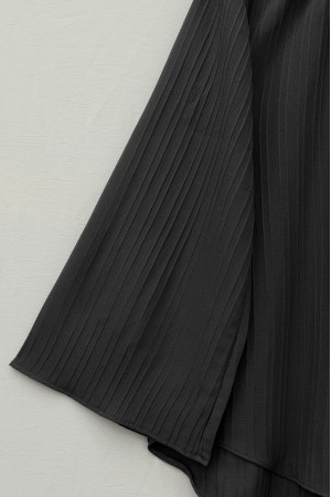 Yuvarlak Yaka Düğmeli İspanyol Kol Siena Tunik -Siyah