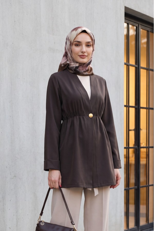 كيمونو من الكريب بخصر مطاطي وأكمام قابلة للطي وزر واحد -بني محروق