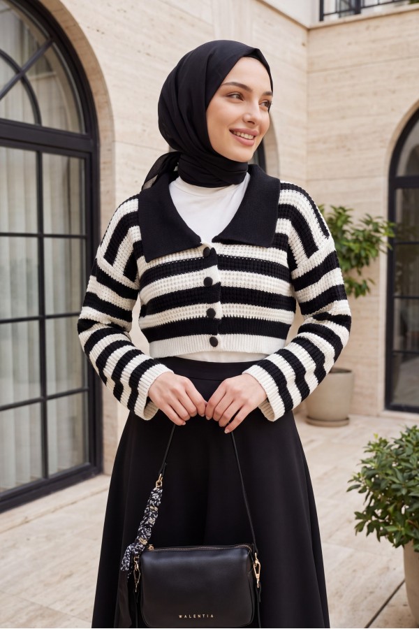 Geniş Yakalı Çizgili Ajurlu Hırka -Siyah