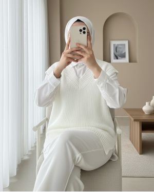 V yaka Geniz Ribanalı Prinç Örme Uzun Süveter -Beyaz