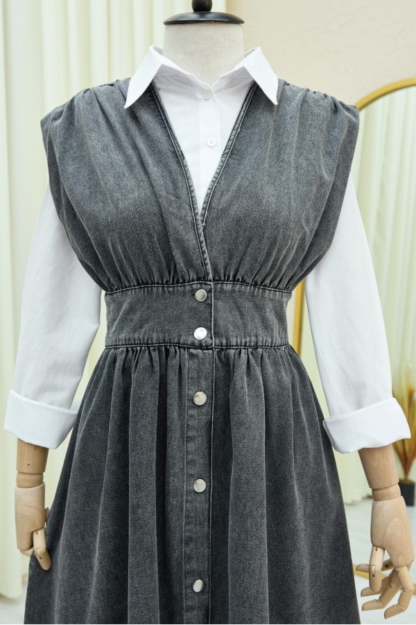 Buttoned V Neck Zero Sleeve Denim Vest  -Smoked 