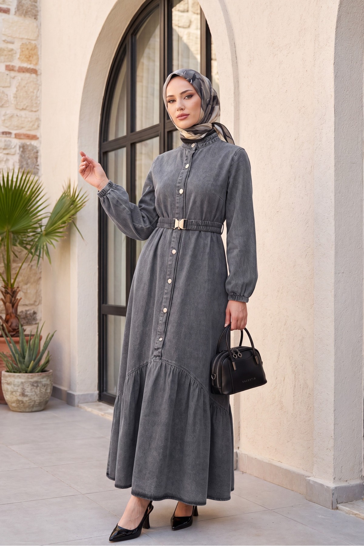 Long Denim Dress with Elastic Waistband and Button Closure -Smoked 