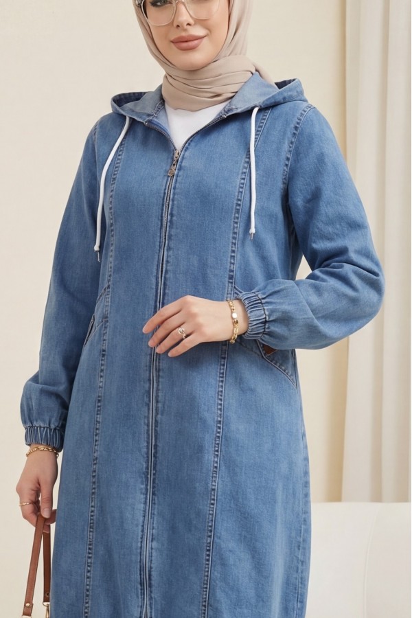 Hooded denim jacket with pockets, elasticated cuffs, and front zip closure. -Ice Blue