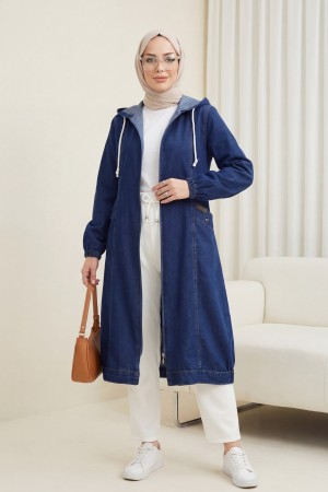 Hooded denim jacket with pockets, elasticated cuffs, and front zip closure. -Navy blue