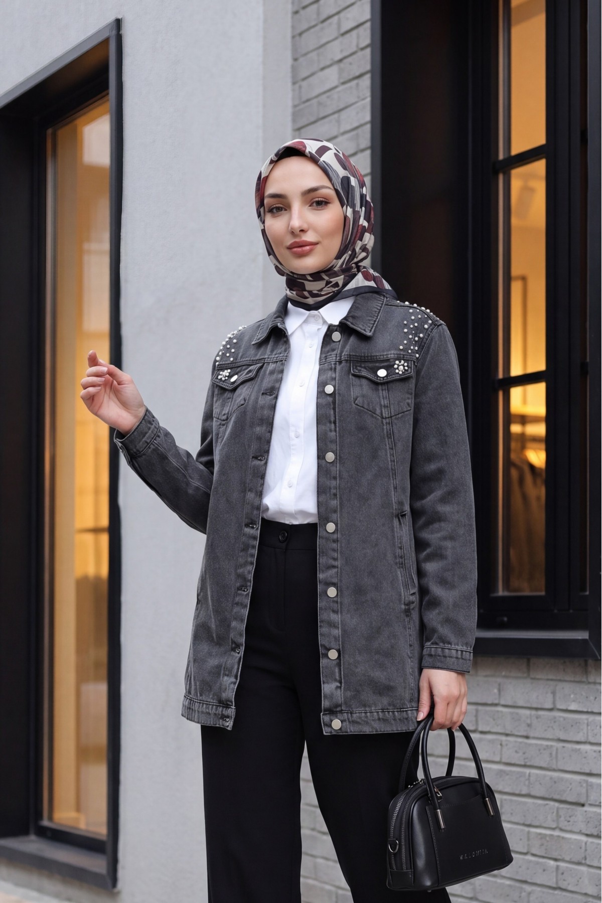 Taş İşlemeli Yıkamalı Kot Ceket    -Füme