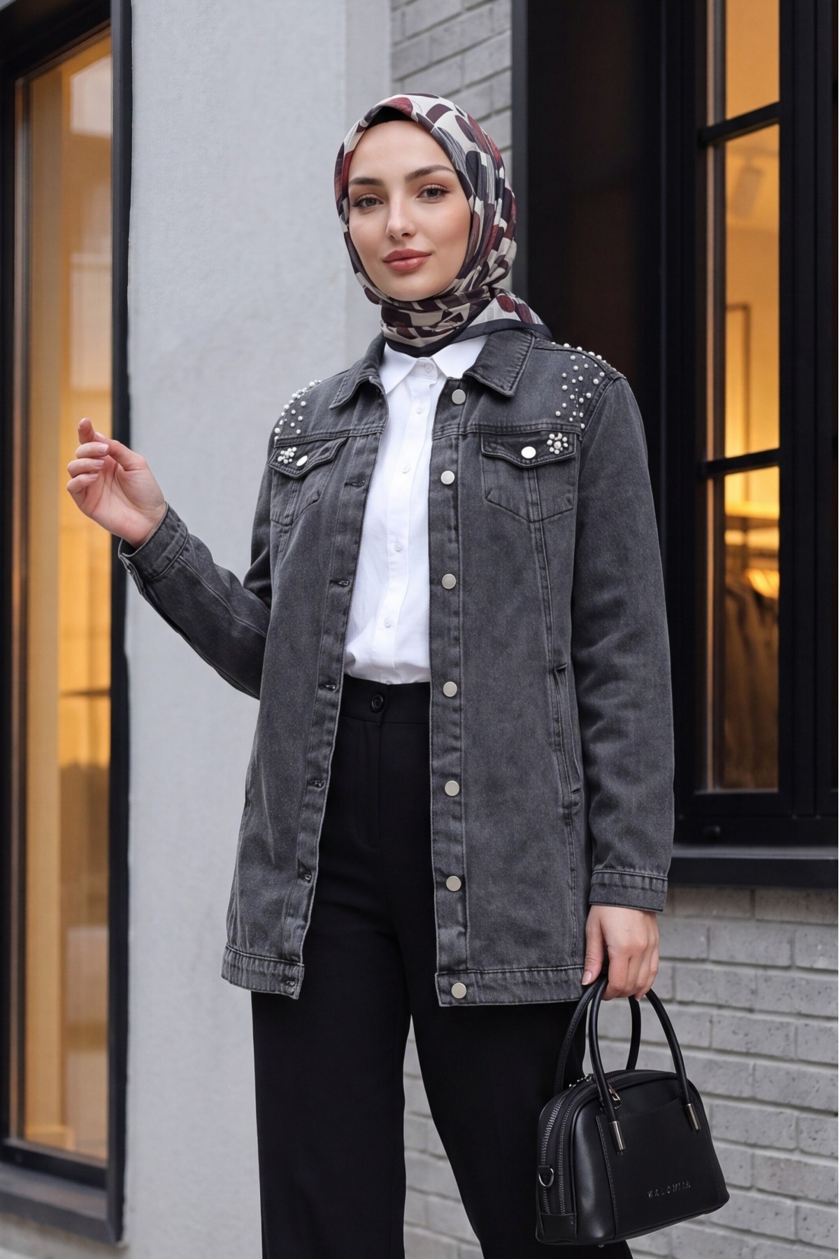 Taş İşlemeli Yıkamalı Kot Ceket    -Füme
