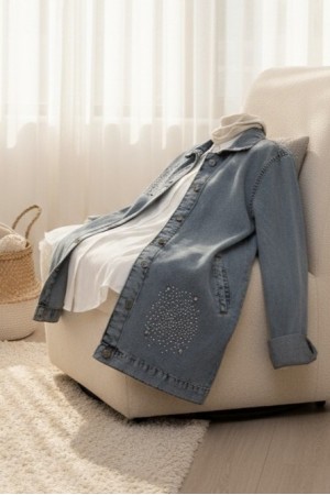 Önü Taş Detaylı Çift Cepli Kot Ceket   -Buz Mavi