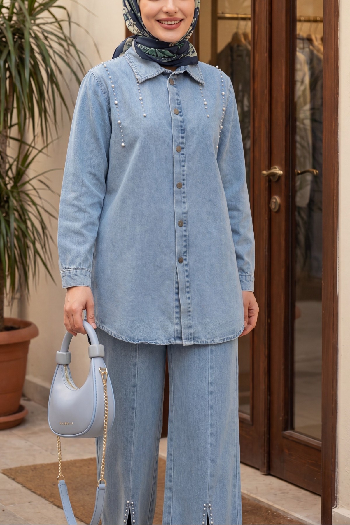 Double Denim Suit with Slits and Stone Detail -جليدي