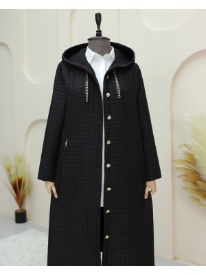 Yakası Zincir Detaylı Uzun Kapitone Kaban -Siyah