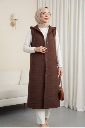 Önü Düğmeli Zincir Detaylı Kapşonlu Kapitone Yelek -Kahve