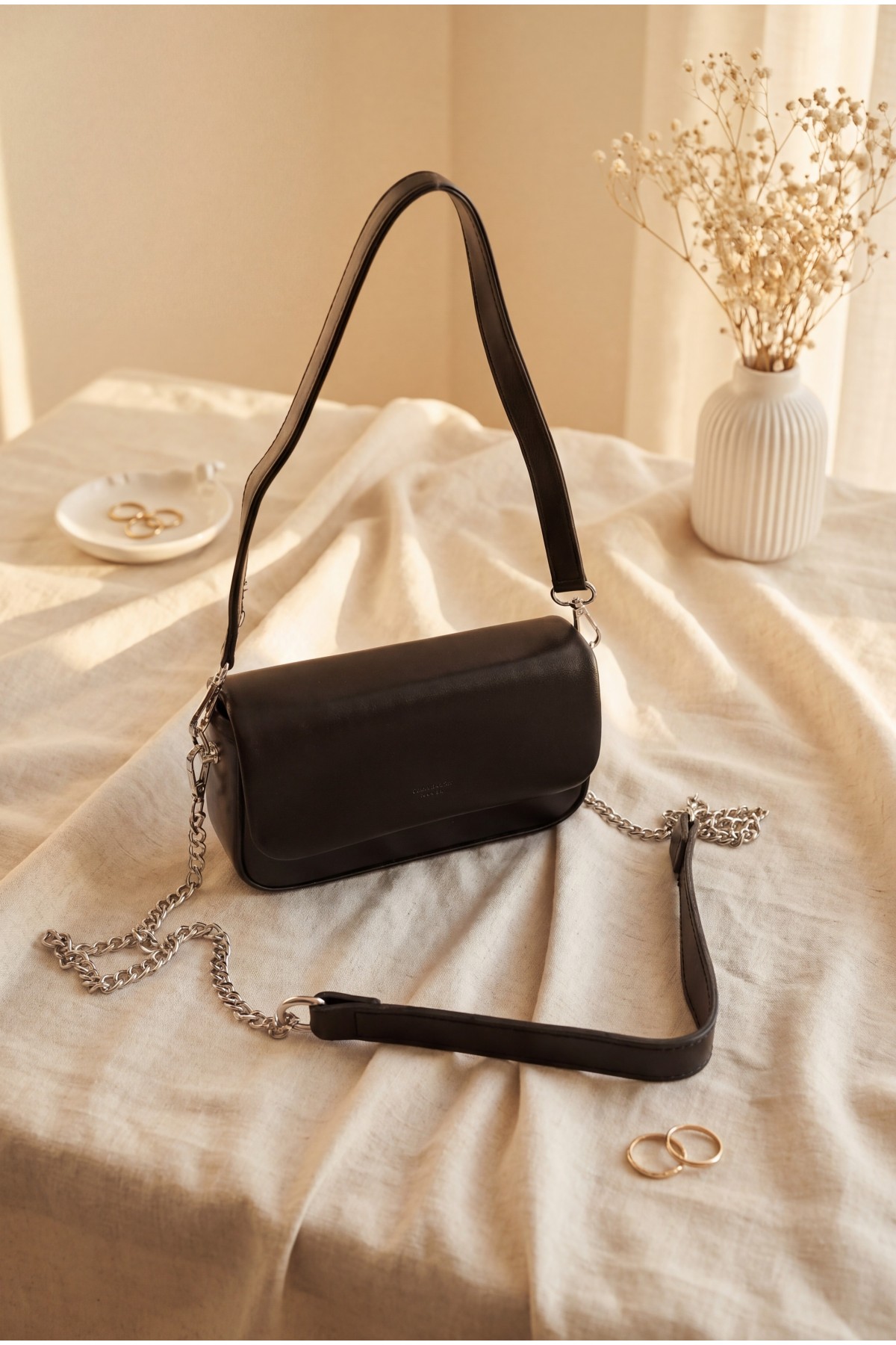 Box Bag with Removable Double Straps and Magnetic Closure -Black