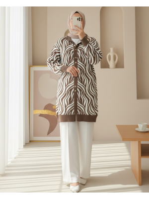 Düğmeli Zebra Desen Sakallı Triko Hırka -Açık Kahve