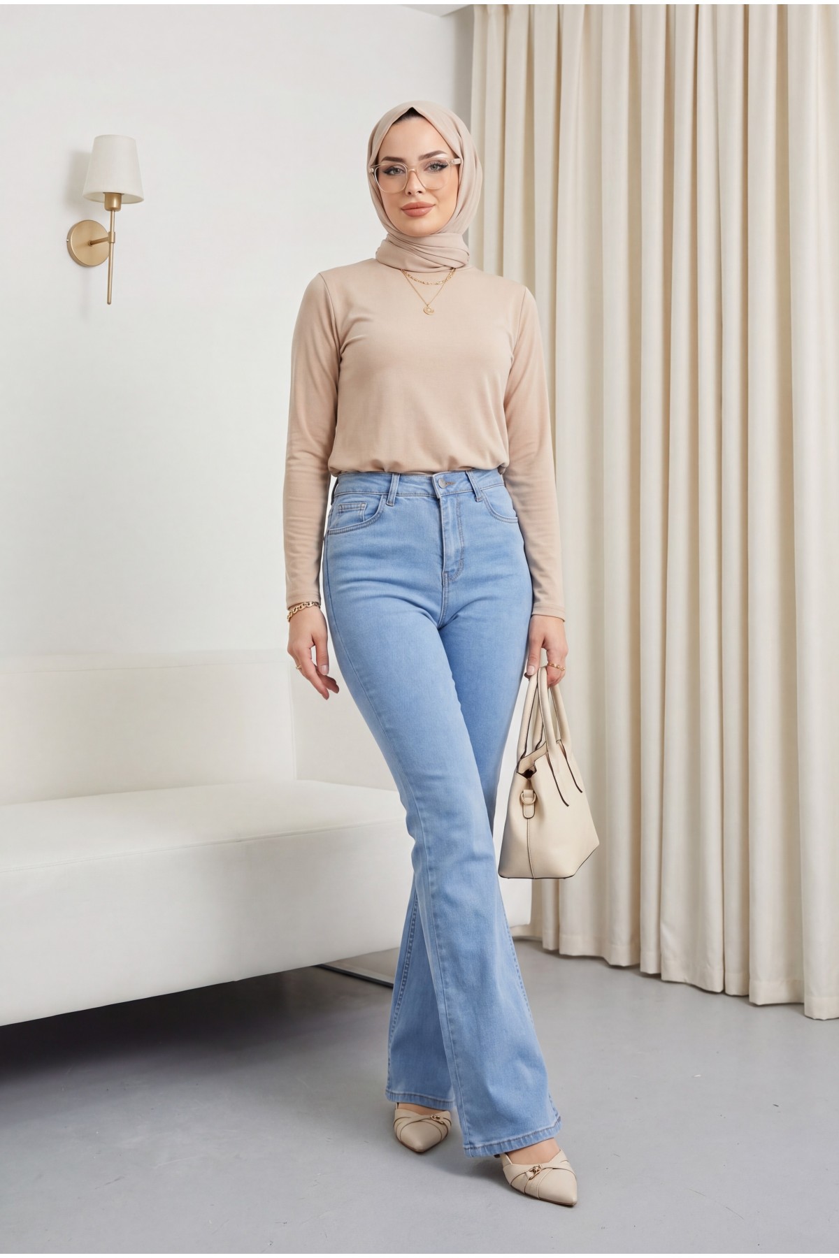High Waisted Bell-bottom Jeans -Light blue