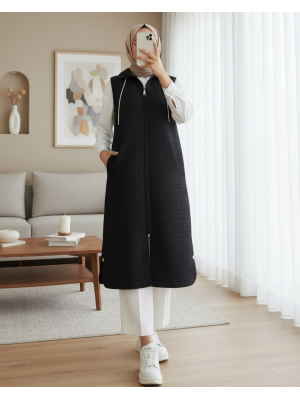 Fermuarlı Kapşonlu Cepli Uzun Kapitone Yelek -Siyah