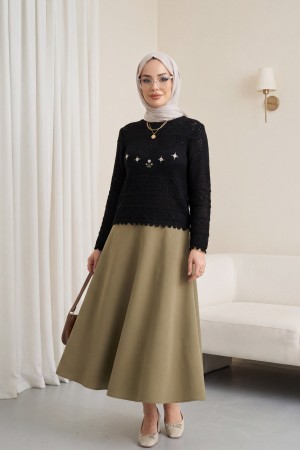 Çiçek Nakışlı Ajurlu Desenli Triko Kazak -Siyah