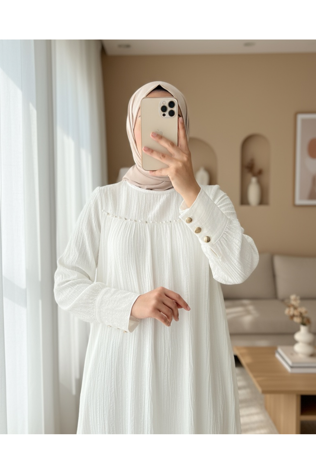 Loose Tunic with Pearls and Stones on Robe and Buttons -White