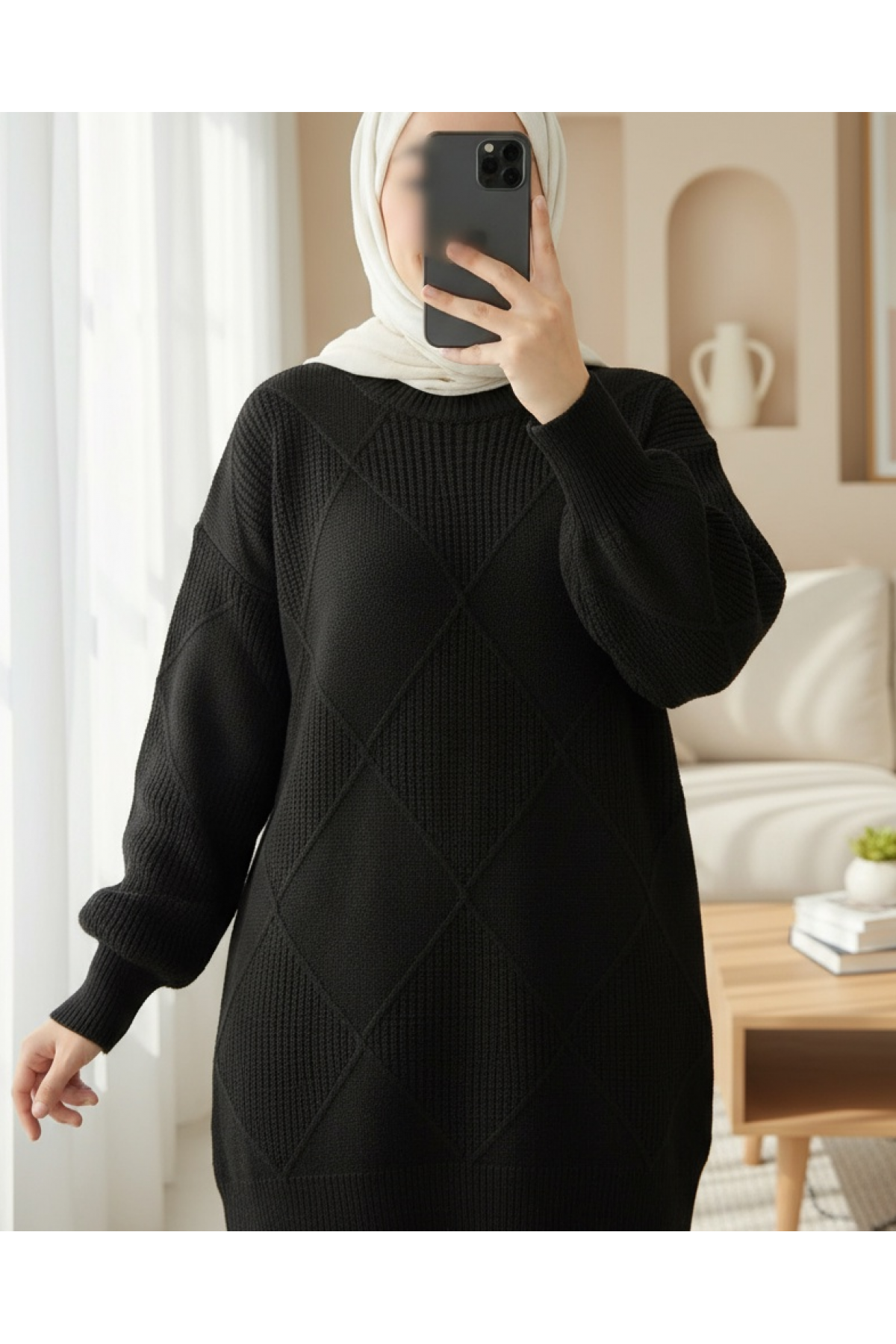 Round Neck Diamond Pattern Slit Knitwear Sweater -Black