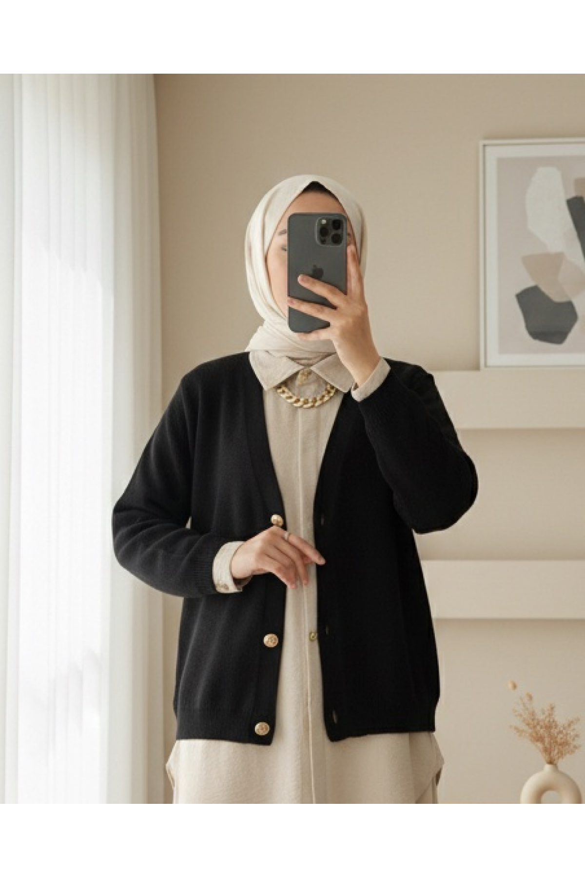 Three Button Fine Knitting Pattern Knitwear Cardigan -Black