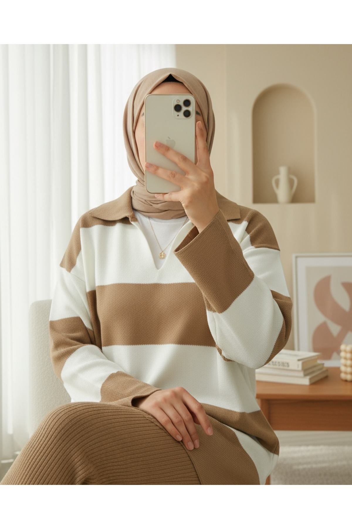 V-Neck Knitwear Suit with Trousers -Snuff