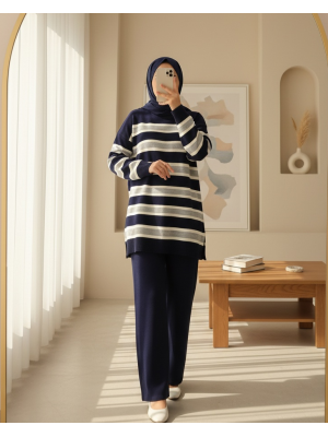 Yuvarlak Yaka Renkli Çizgili Salaş Triko Takım -Gri