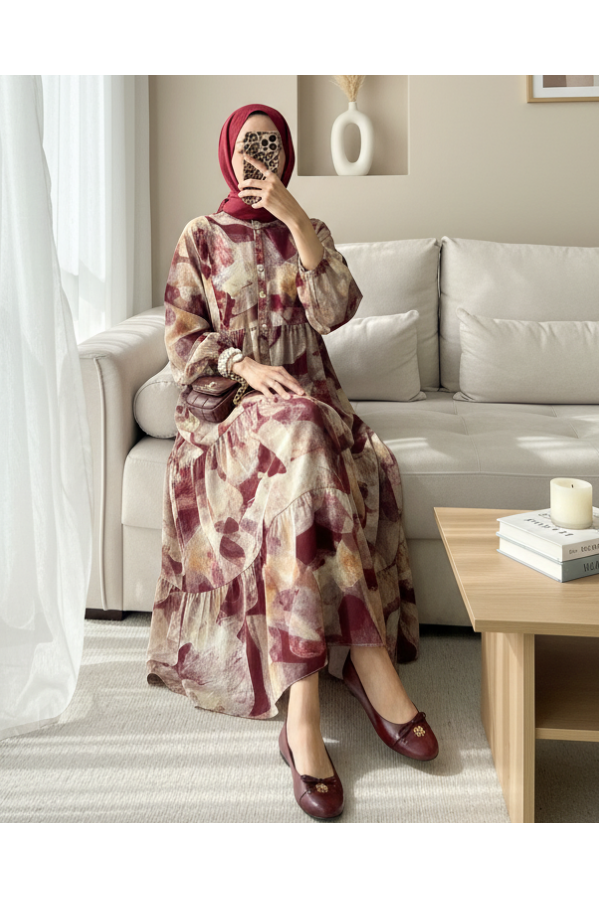 Yarım Düğmeli Kolu Lastikli Batik Desenli Elbise -Bordo
