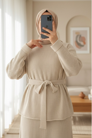 Kolu Katlamalı Beli Kemerli Yırtmaçlı Triko Takım  -Taş