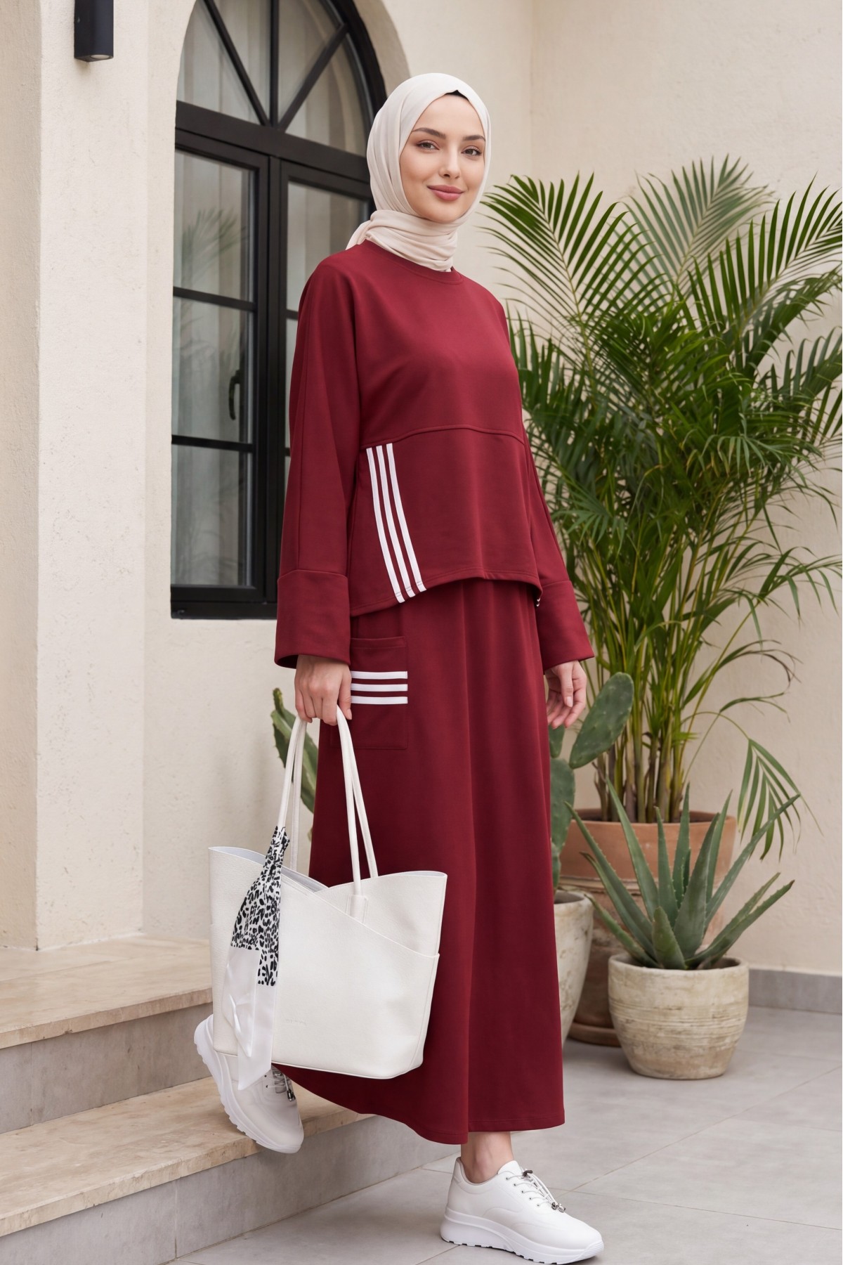 Two-Piece Cotton Jersey Set with Round Neck, Striped Detail, and Elasticated Waist. -Maroon