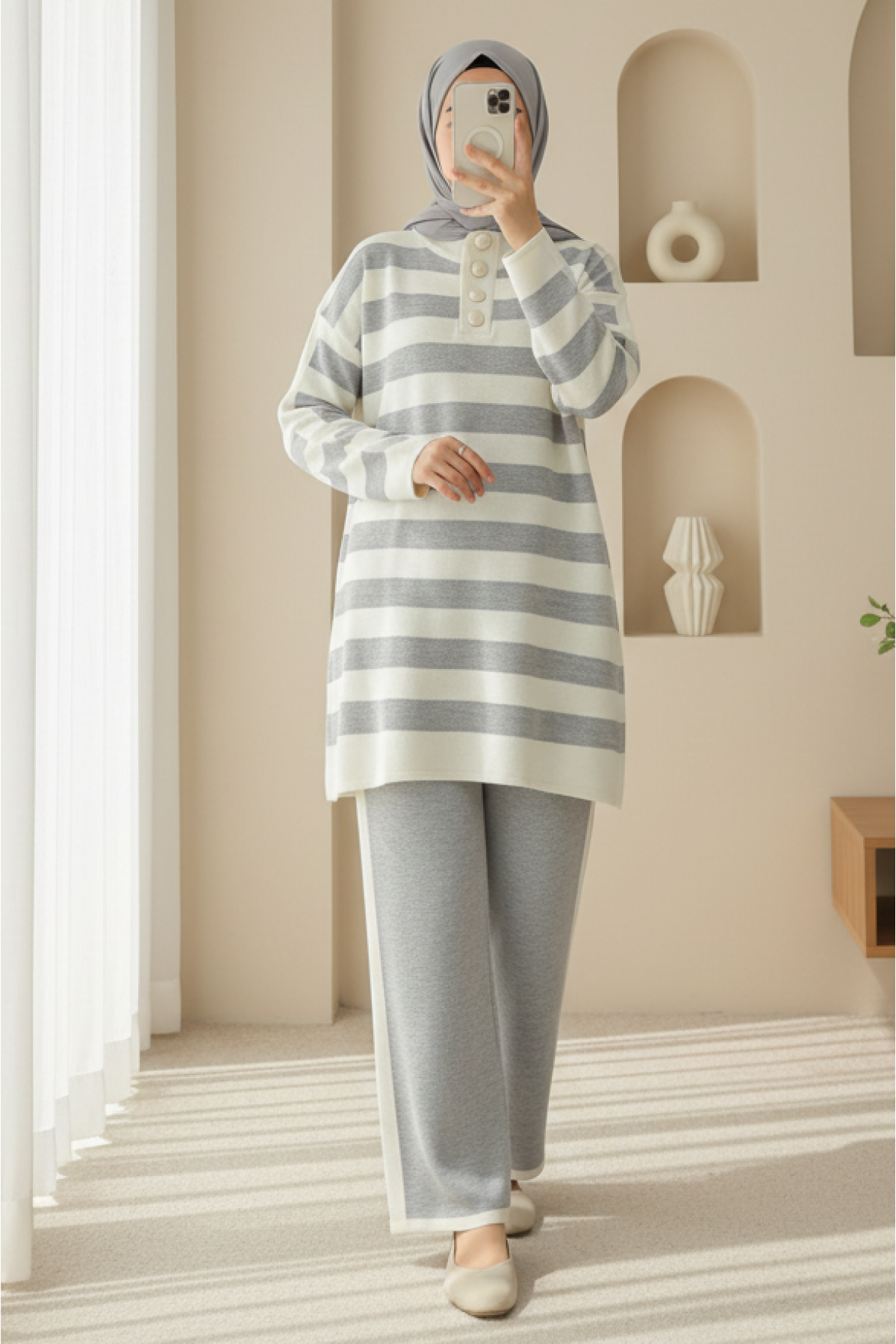 Half-Turtleneck Buttoned Collar Thick Striped Knitwear Suit -Grey