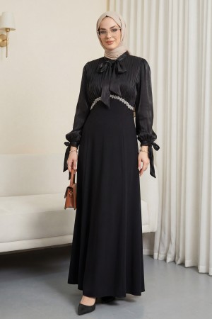 Yakası ve Kolları Bağcıklı Üstü Piliseli Janjan Saten Eteği Krep Elbise -Siyah